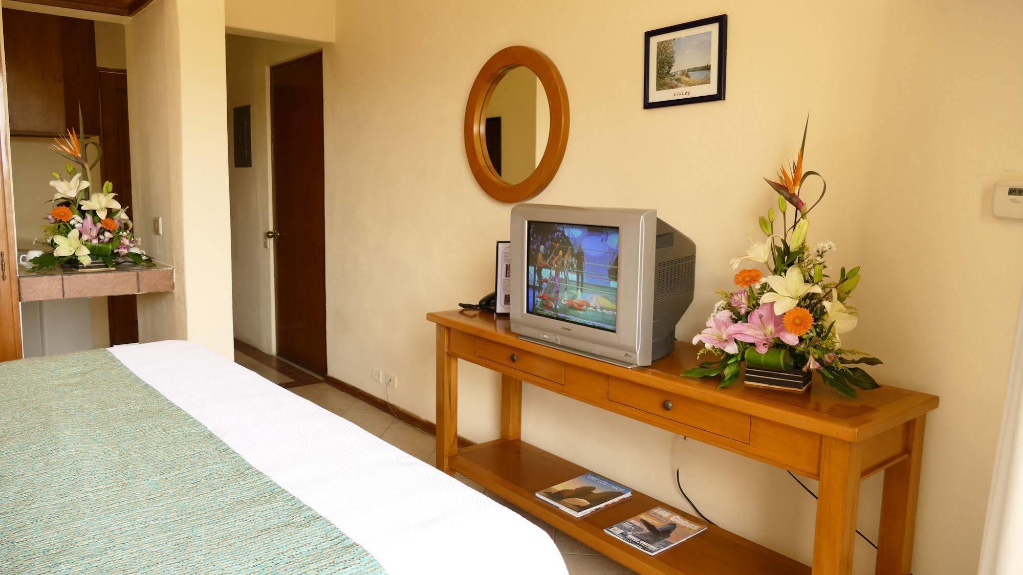 El Ameyal Hotel And Family Suites Cabo San Lucas Exterior foto